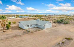 644 S Elgin Road, Golden Valley, AZ 86413