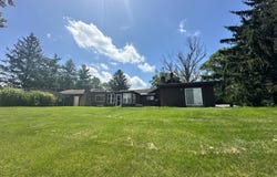 9012 W Evergreen Drive, Columbus, IN 47201