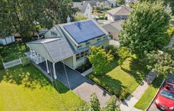 5 Bradford Rd, East Brunswick Twp., NJ 08816-4303