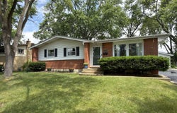 604 E Cedar Lane, Mount Prospect, IL 60056