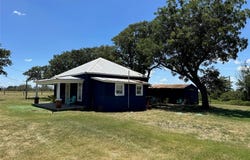 10100 US Highway 67 84, Bangs, TX 76823