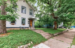 32 Douglas Street, Saint Paul, MN 55102