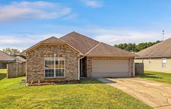 5214 GAYLE LANE, BESSEMER, AL 35023