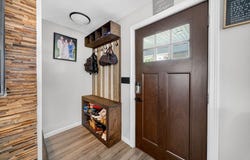 29 Edgemere Dr, Seekonk, MA 02771