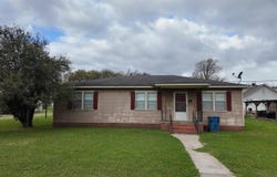 411 Claiborne St, New Roads, LA 70760