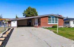 184 S 200 E, Tooele, UT 84074