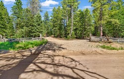1990 N Dixie DR, Duck Creek, UT 84762