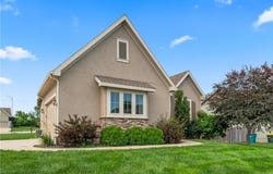 20740 W 224th Street, Spring Hill, KS 66083
