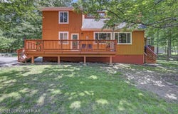 104 Hyland Drive, East Stroudsburg, PA 18301