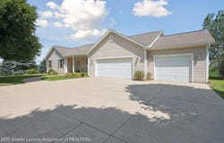 2807 Morgan Road, Eaton Rapids, MI 48827