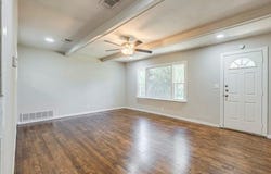 129 Lakewood Drive, Azle, TX 76020