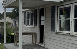 906 E Main Street, Benson, NC 27504