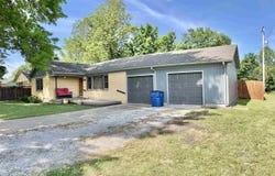 219 Marriott Dr, Eureka, KS 67045