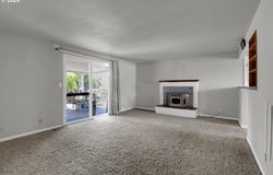 1266 KENRAY LOOP, Springfield, OR 97477