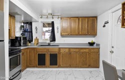 79 Starr Avenue, Schenectady, NY 12304