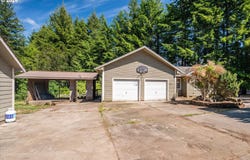 93845 UPPER LOOP Rd, CoosBay, OR 97420
