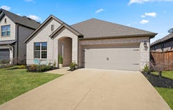 1921 Braided Mane Avenue, Aubrey, TX 76227