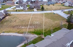 10470 Doubletree Drive S, Crown Point, IN 46307