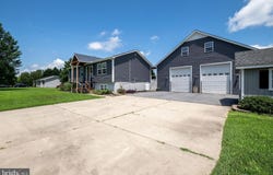 125 DICKENS LANE, FELTON, DE 19943