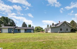 8104 N Grafton Road, Alma, MI 48801
