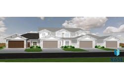 5221 E 67th St, Sioux Falls, SD 57108