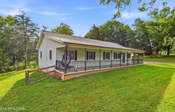 677 Bethel Rd, Clinton, TN 37716