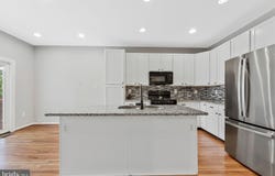 22011 BOX CAR Square, STERLING, VA 20166