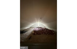 2381 POWERS HOLLOW RD, CABINS, WV 26855