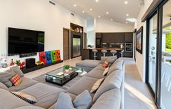 21498 Highland Lakes Blvd, Miami, FL 33179