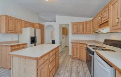 994 MOUNTAIN VALLEY Road, Edgewood, NM 87015