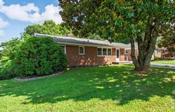 109 ARNOLD Avenue, Radford, VA 24141