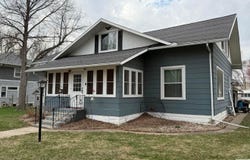 431 Iowa St., Akron, IA 51001