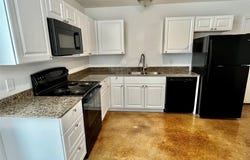 618 Thomas Street, Bonham, TX 75418