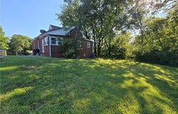207 E Oak Street, Warrensburg, MO 64093