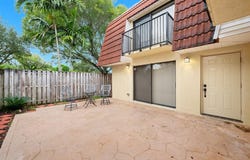 703 NW 98th Cir, Plantation, FL 33324