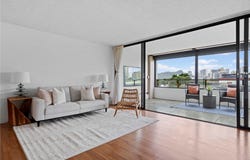 581 Kamoku Street 504, Honolulu, HI 96826