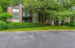 206 Tuxworth Circle, Decatur, GA 30033
