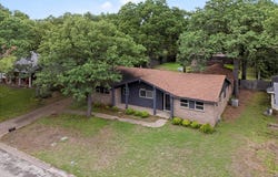 716 W Pleasantview Drive, Hurst, TX 76054
