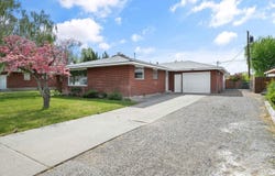 208 S Morain, Kennewick, WA 99336