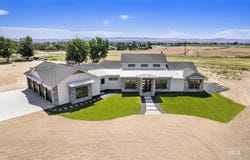 27114 Lower Pleasant Ridge, Wilder, ID 83676