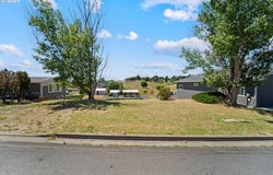 421 NW 22ND ST, Pendleton, OR 97801