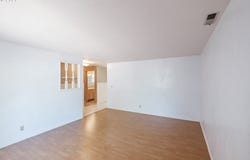 2006 SUMMERCREST DR, Salem, OR 97306