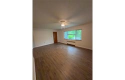 5039 Far Hills Avenue, Dayton, OH 45429