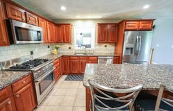 70 Huntsbridge Rd, North Attleboro, MA 02760