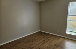 805 Lexington Rd, Elgin, TX 78621