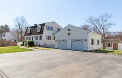 5 Cedar Grove Ave, Tyngsborough, MA 01879