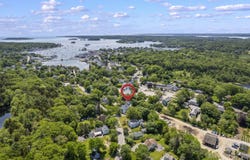 12 Eastern Avenue, Boothbay Harbor, ME 04538