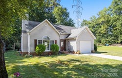2710 Cedar Chase Drive, Matthews, NC 28105