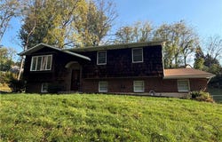 550 Ironwood Road, Lehigh Twp, PA 18088