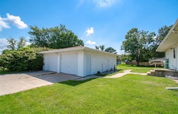 522 N 10th Street, Winterset, IA 50273